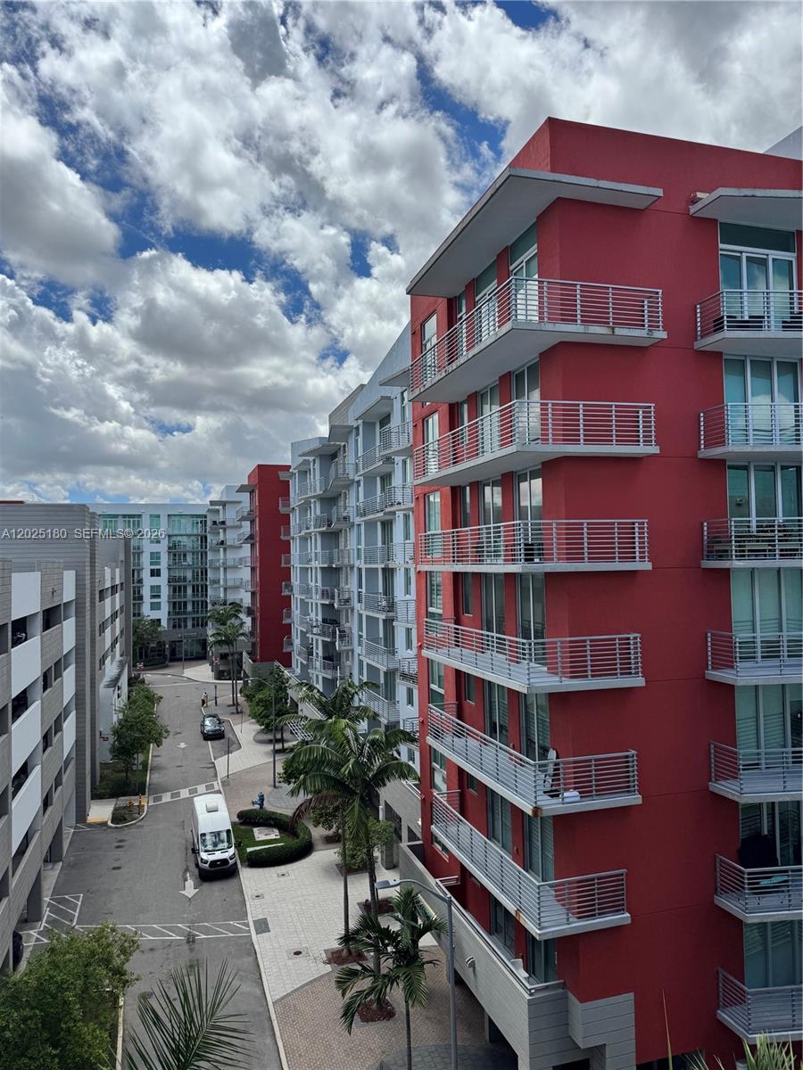 MIDTOWN DORAL CONDO 4 - Residential