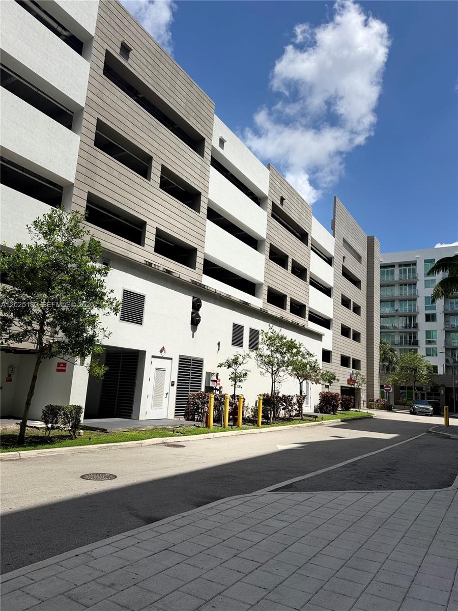 MIDTOWN DORAL CONDO 4 - Residential