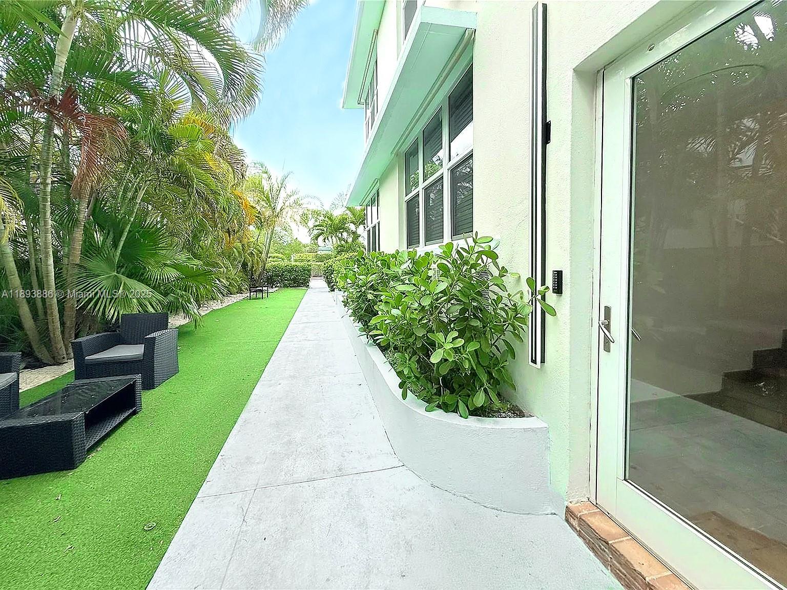 FAIRGREEN R/S - Residential Lease