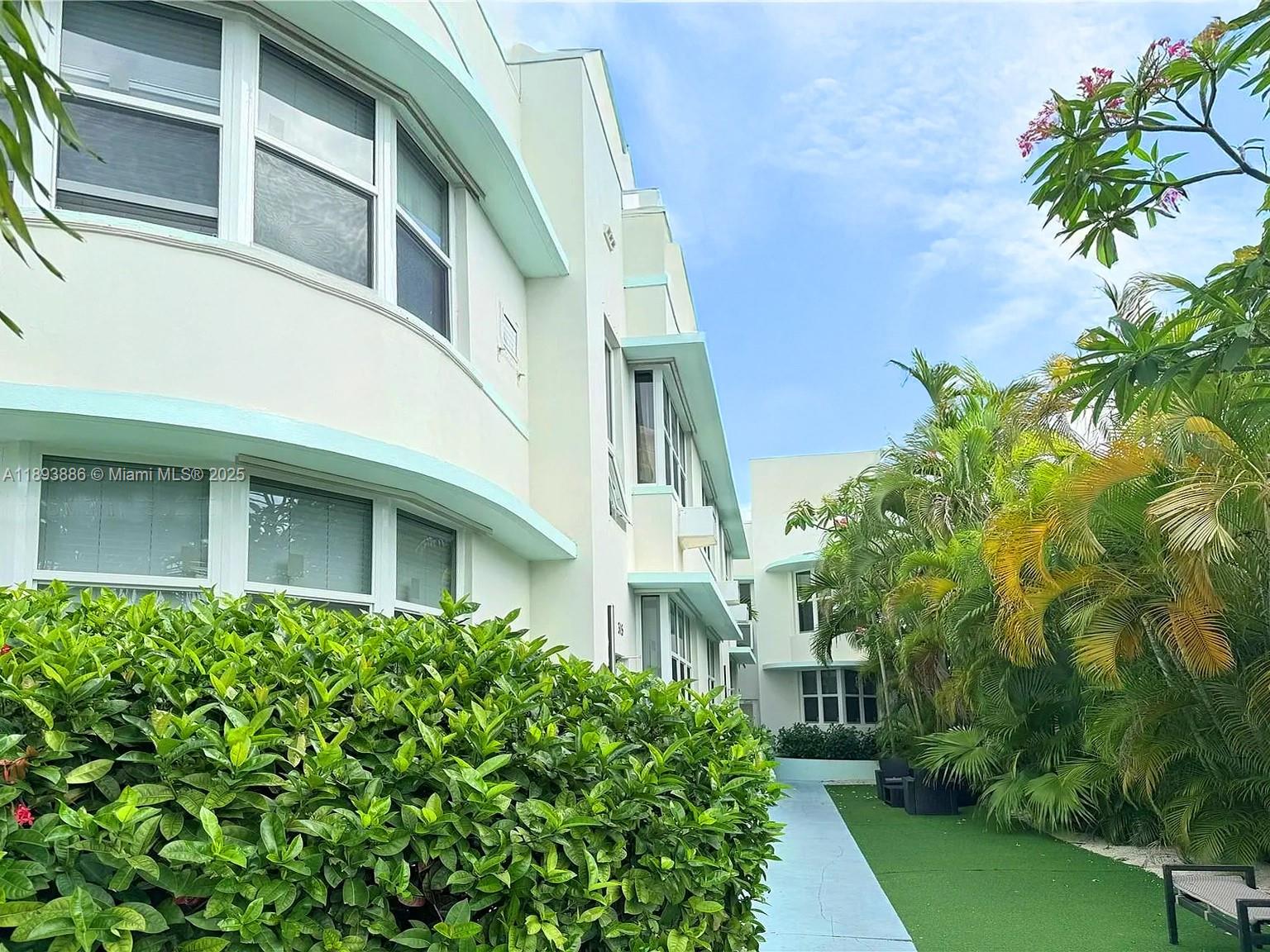 FAIRGREEN R/S - Residential Lease