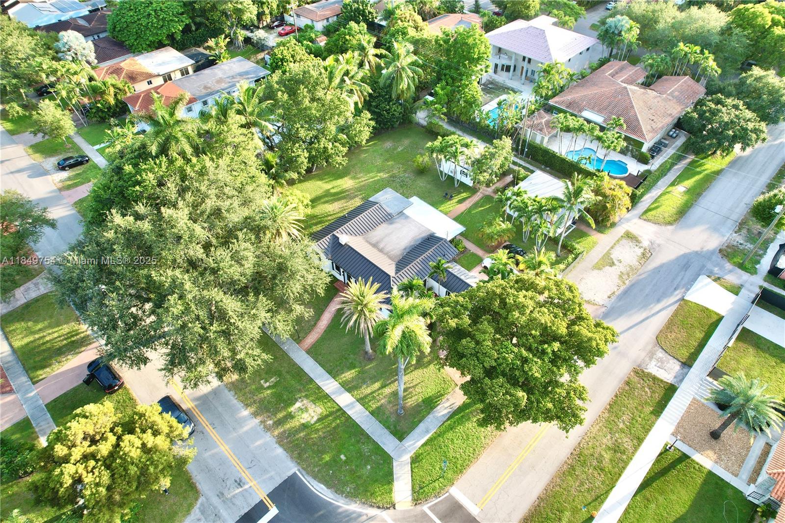 REV PL SEC 2 CC ESTATES - Residential