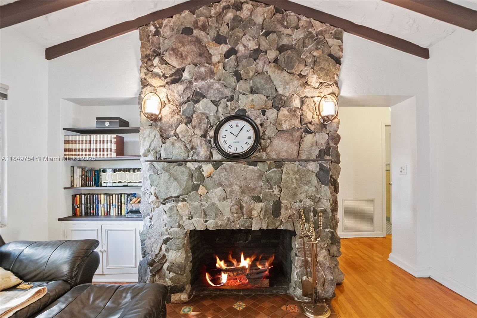 REV PL SEC 2 CC ESTATES - Residential