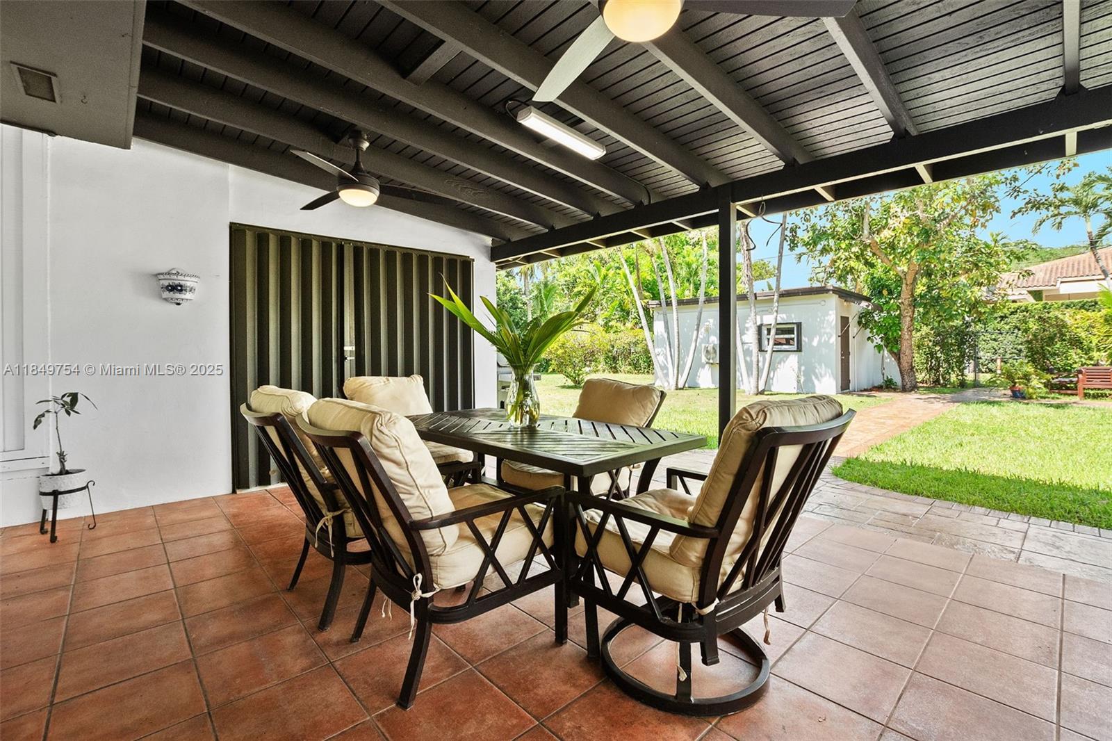 REV PL SEC 2 CC ESTATES - Residential