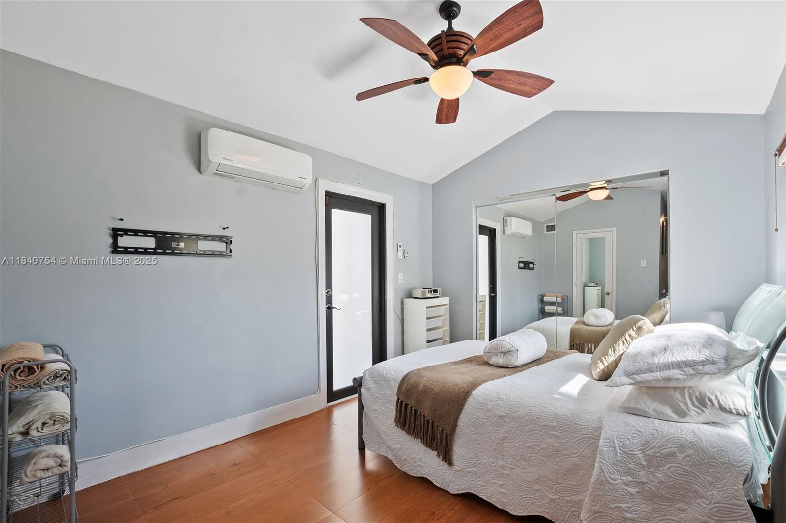 REV PL SEC 2 CC ESTATES - Residential