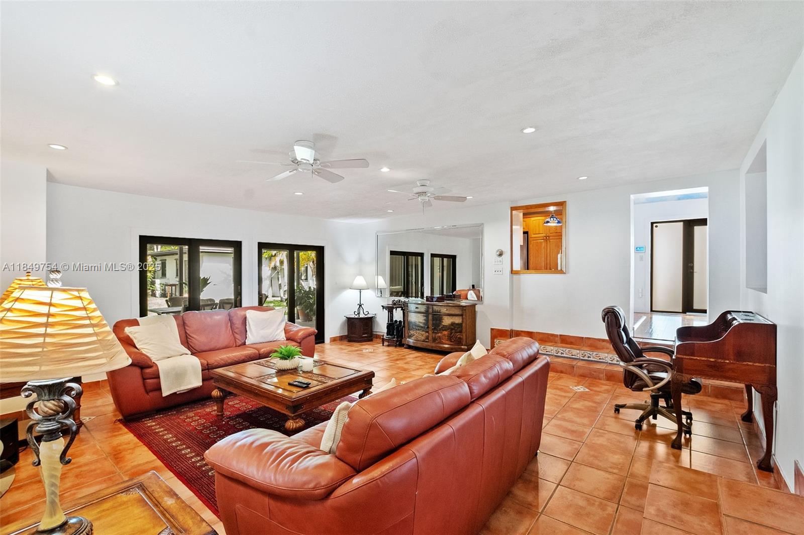 REV PL SEC 2 CC ESTATES - Residential