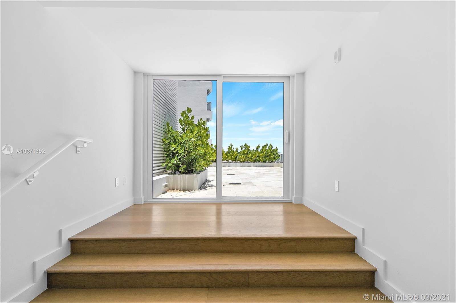 Ritz C Residences Miami Be - Residential