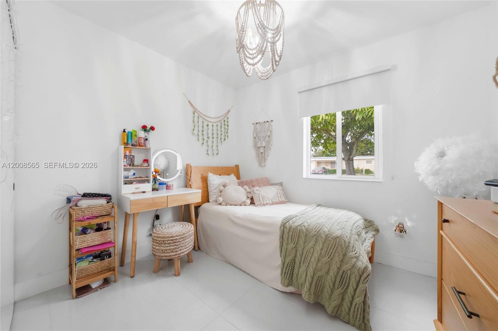 WESTWOOD LAKE 2ND ADDN - Residential