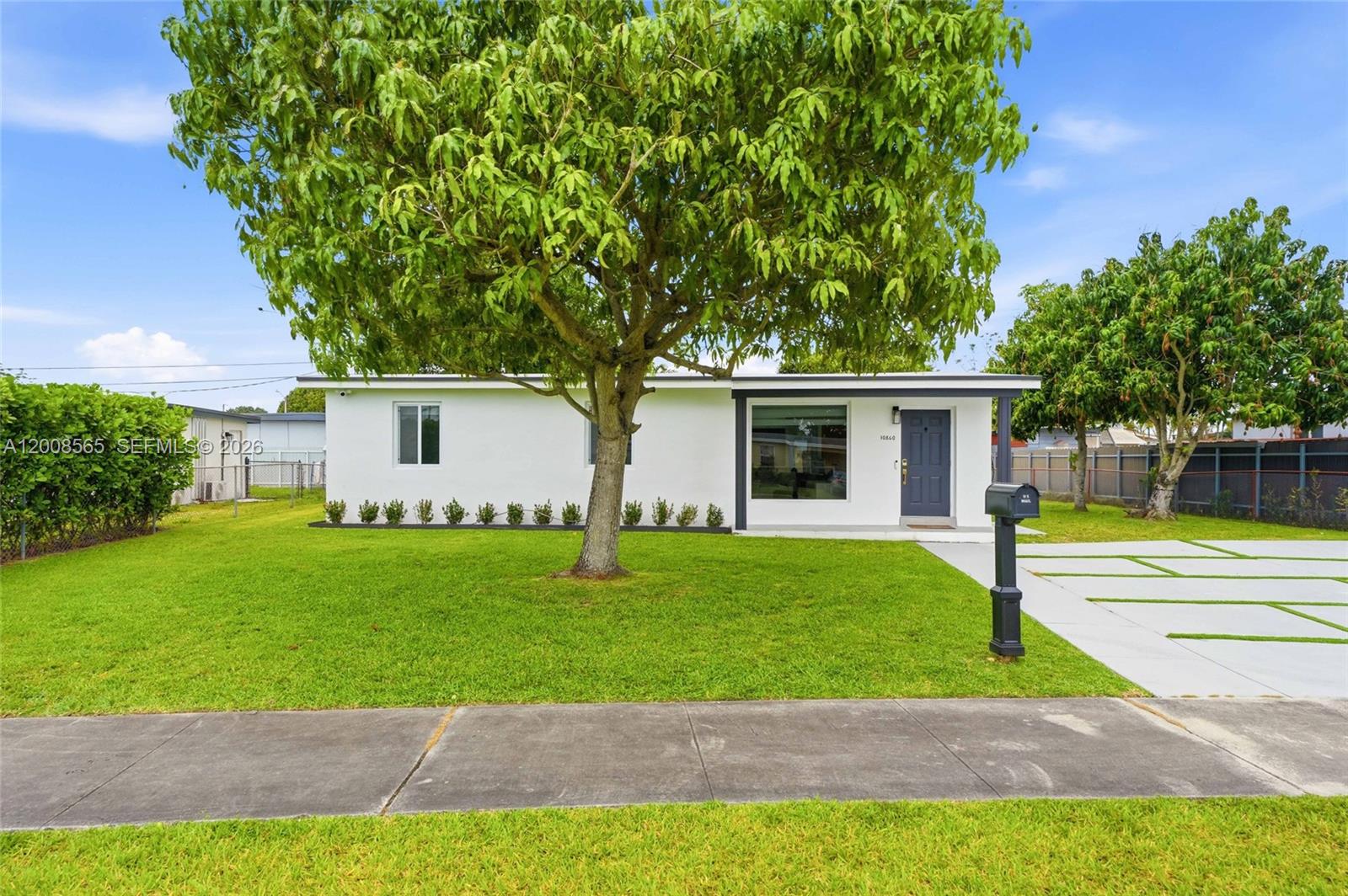 WESTWOOD LAKE 2ND ADDN - Residential