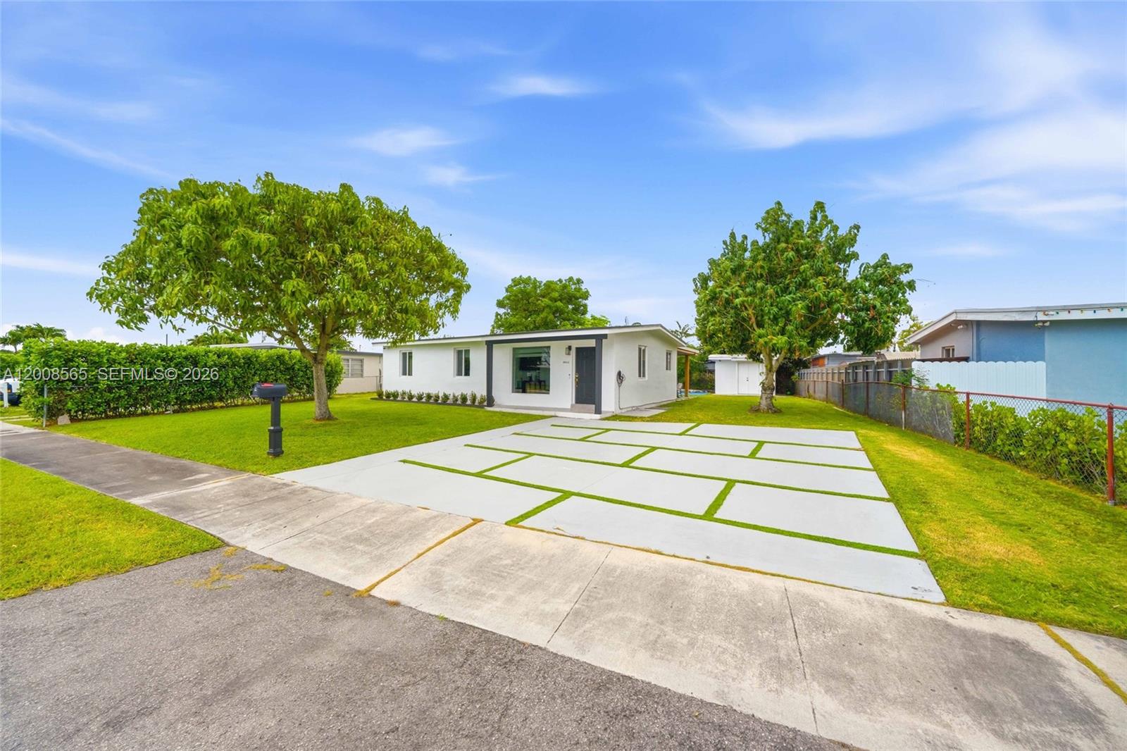 WESTWOOD LAKE 2ND ADDN - Residential