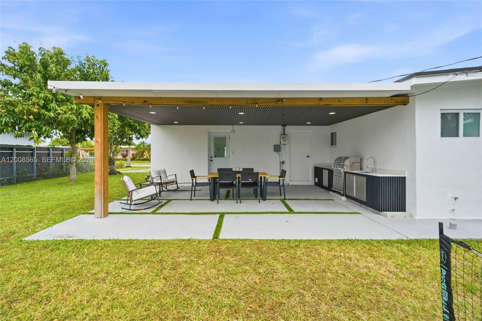 WESTWOOD LAKE 2ND ADDN - Residential