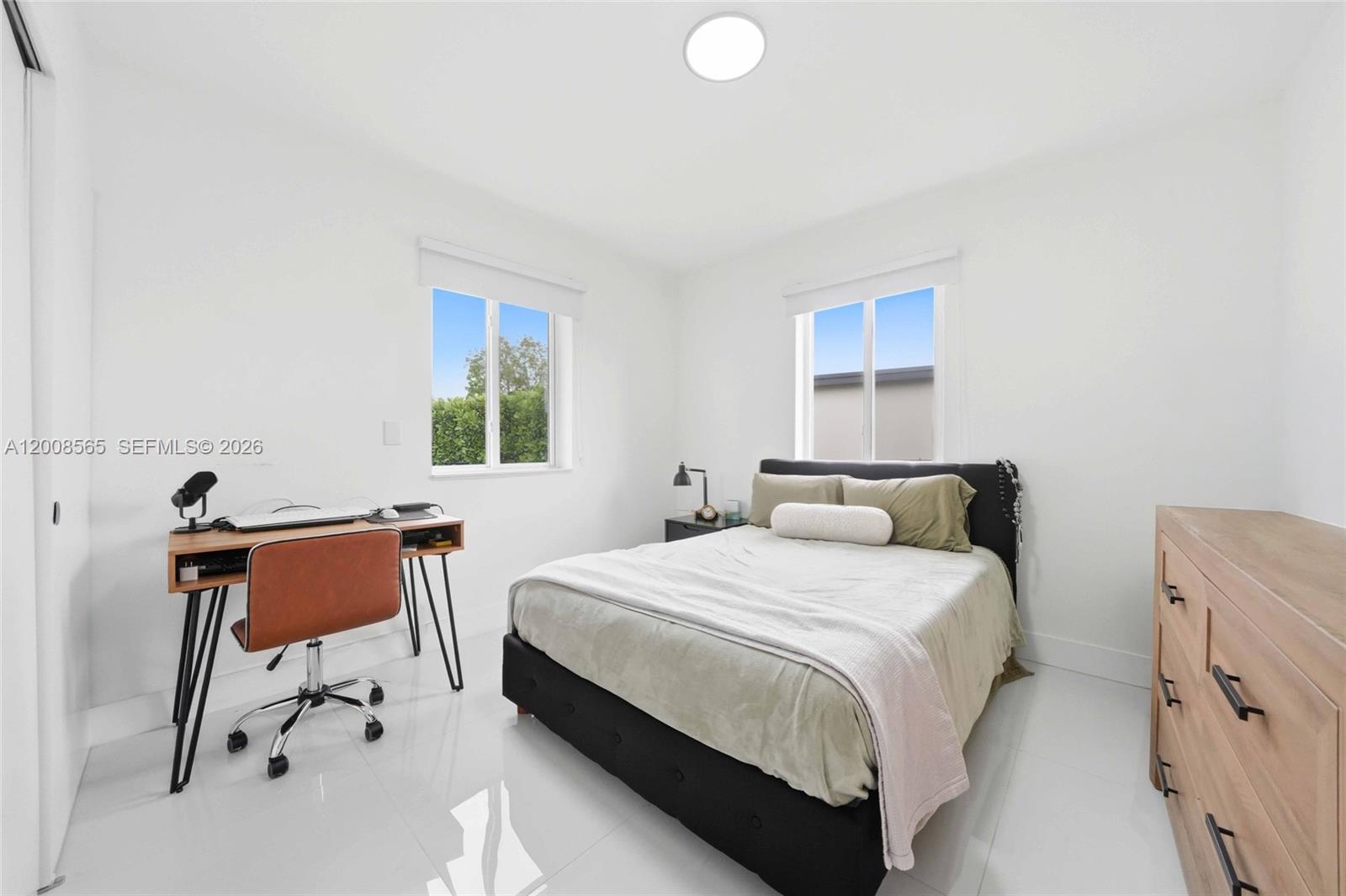 WESTWOOD LAKE 2ND ADDN - Residential