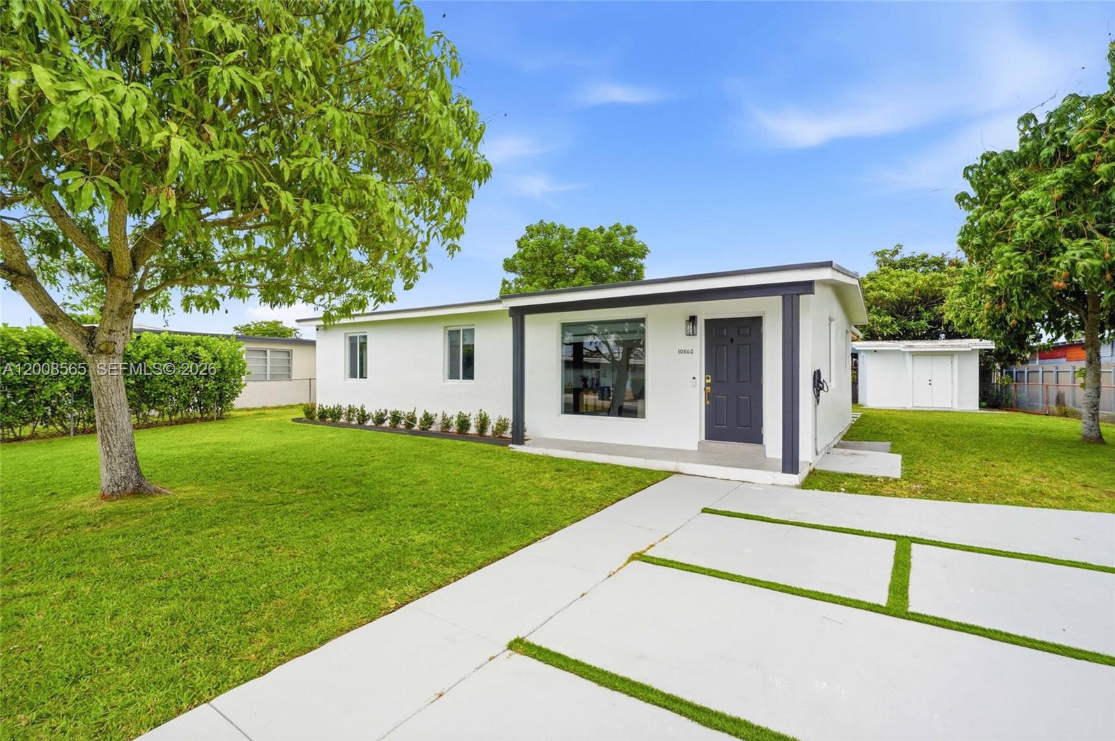 WESTWOOD LAKE 2ND ADDN - Residential