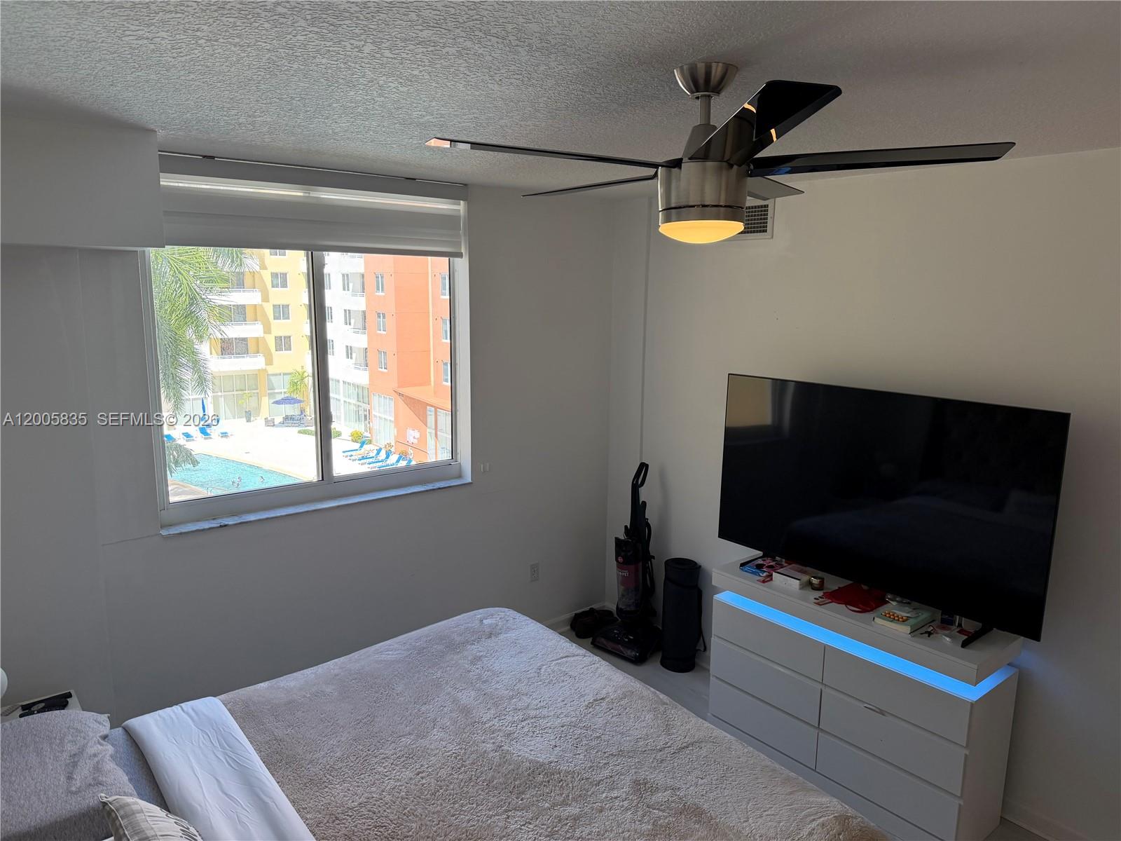 VENTURE AT AVENTURA EAST - Residential