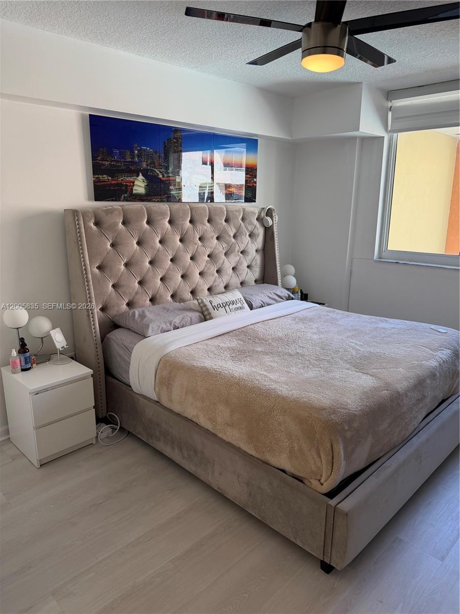 VENTURE AT AVENTURA EAST - Residential