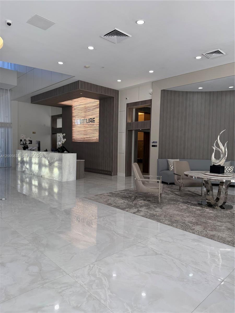 VENTURE AT AVENTURA EAST - Residential