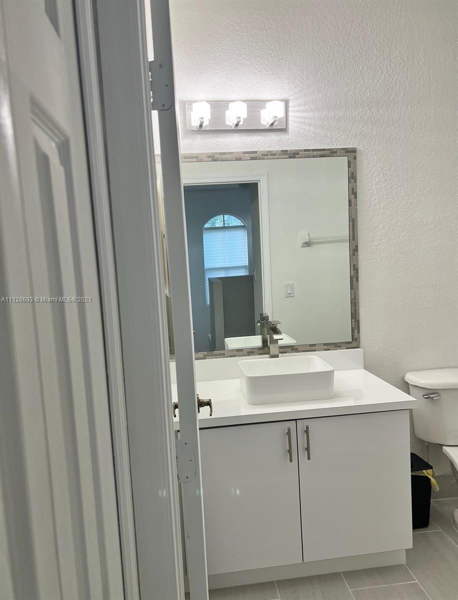 DORAL ISLES NORTH SEC TWO - Residential Lease