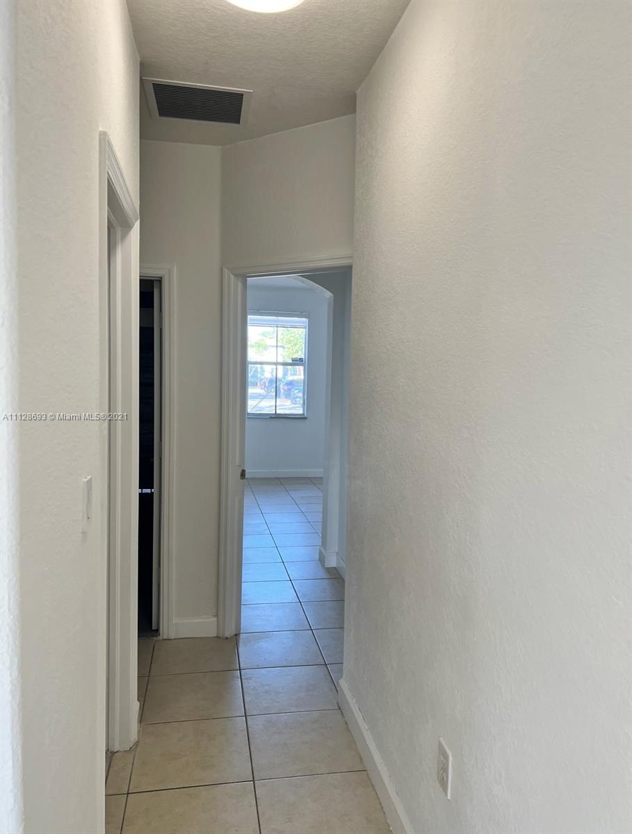 DORAL ISLES NORTH SEC TWO - Residential Lease