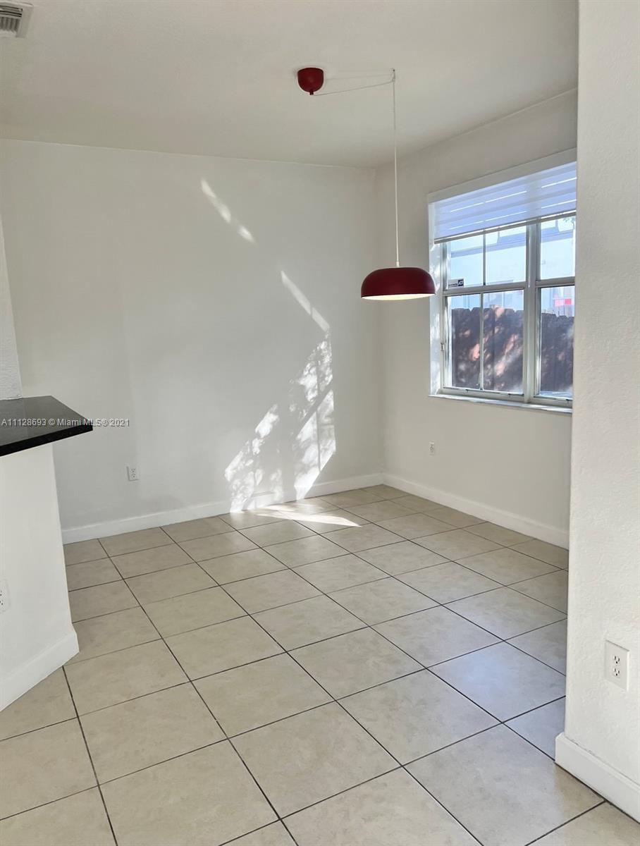 DORAL ISLES NORTH SEC TWO - Residential Lease