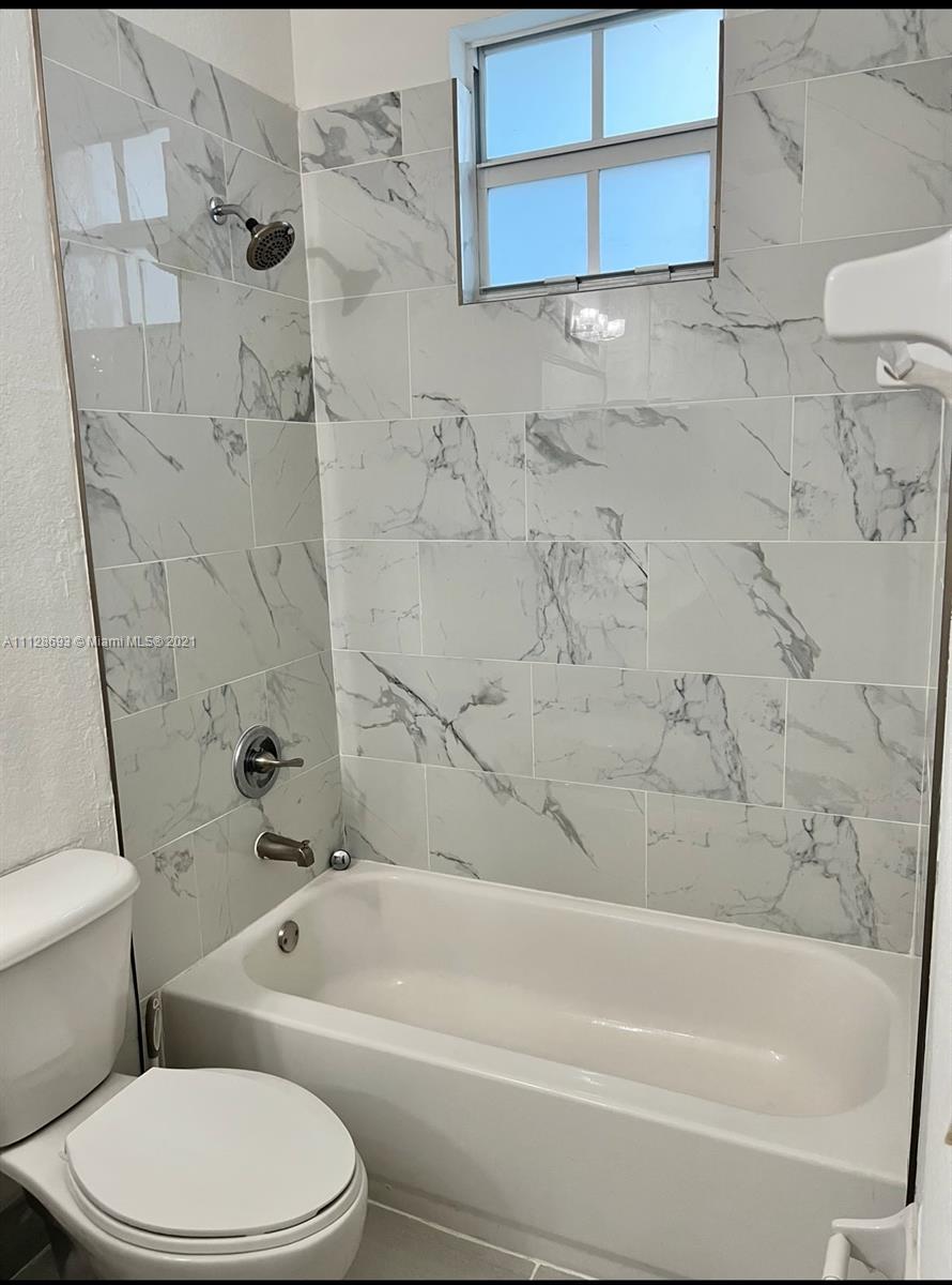 DORAL ISLES NORTH SEC TWO - Residential Lease