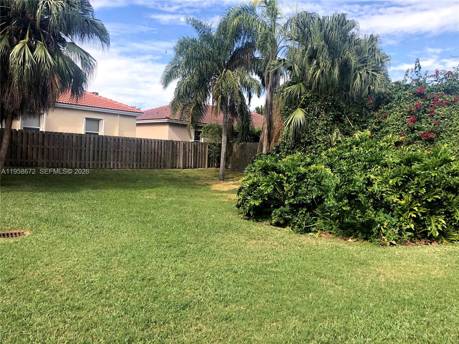 LAKES BY THE BAY SEC 8 - Residential