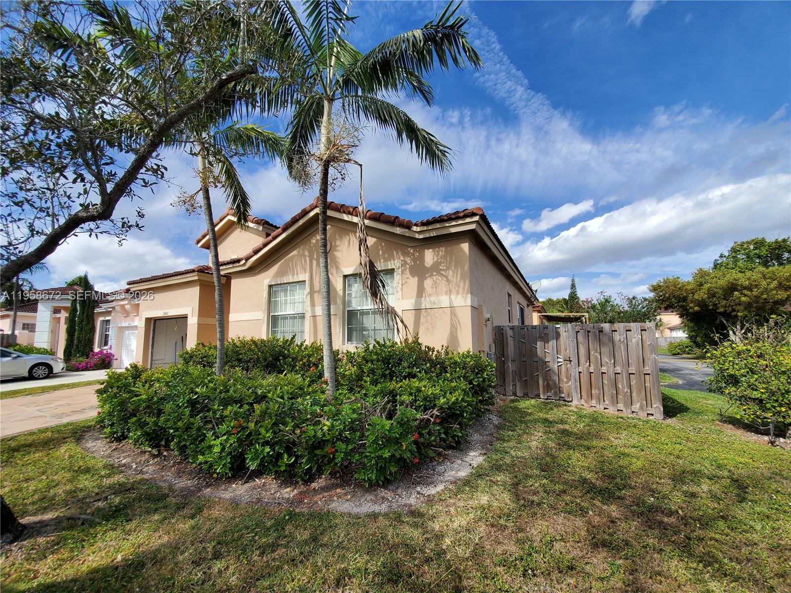 LAKES BY THE BAY SEC 8 - Residential