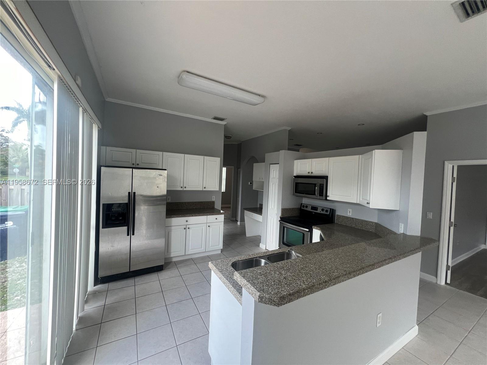 LAKES BY THE BAY SEC 8 - Residential