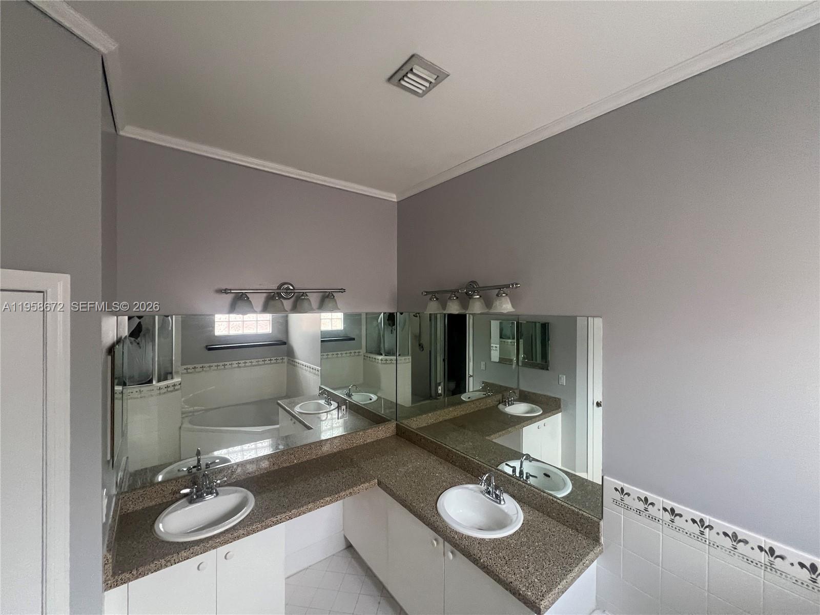 LAKES BY THE BAY SEC 8 - Residential