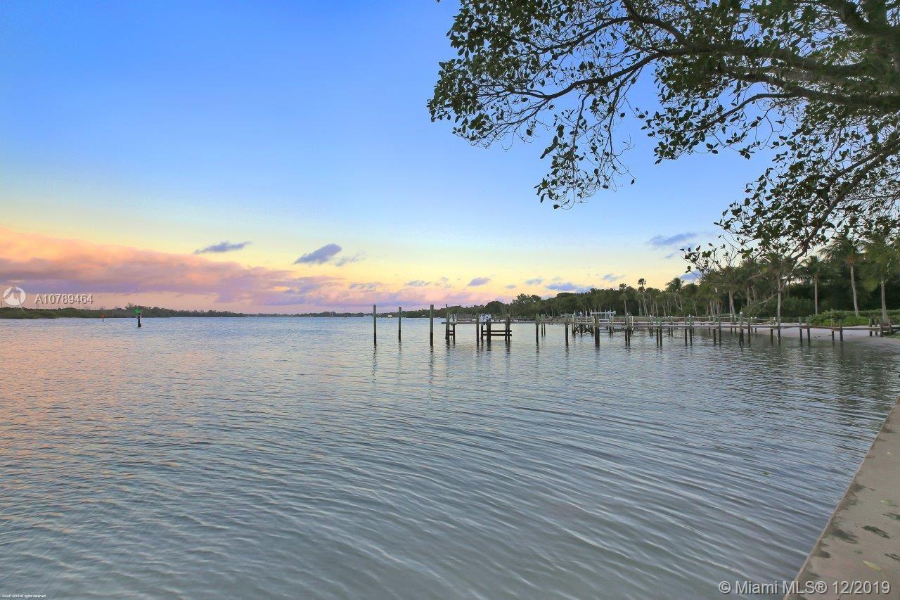JUPITER ISLAND - Residential