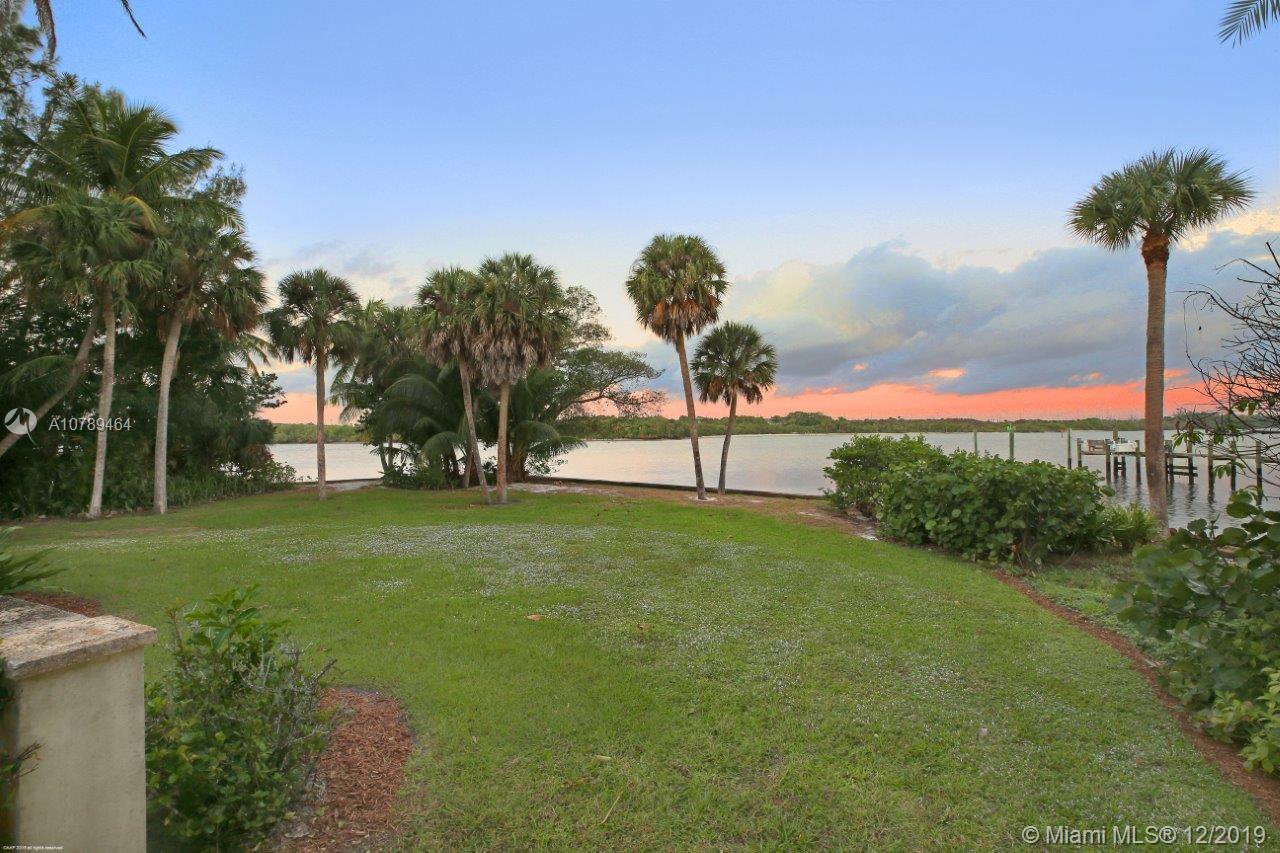 JUPITER ISLAND - Residential