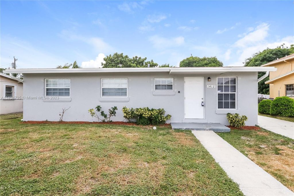 Photo of 1412 8th St, West Palm Beach, FL 33401 (MLS # A11404735)