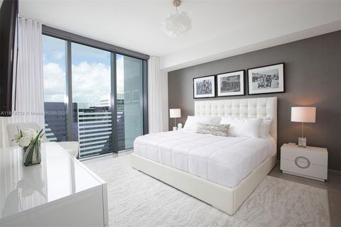 88 SW 7th St 1902 Miami FL 33130