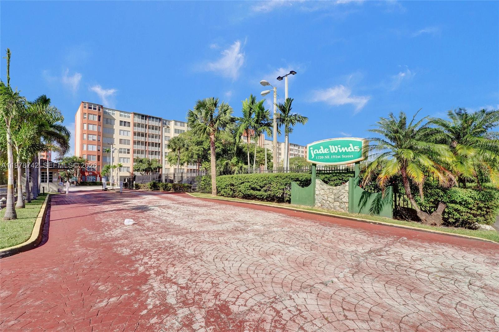 JADE WINDS GROUP-DAISY GA - Residential