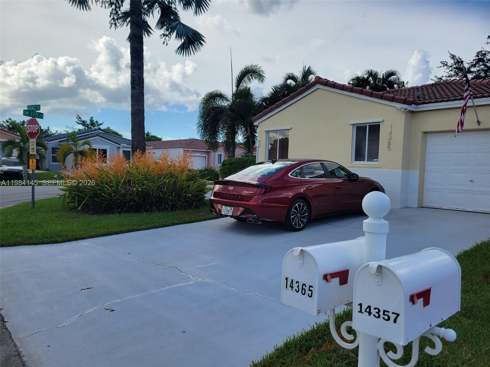 WEITZER SERENA LAKES WEST - Residential