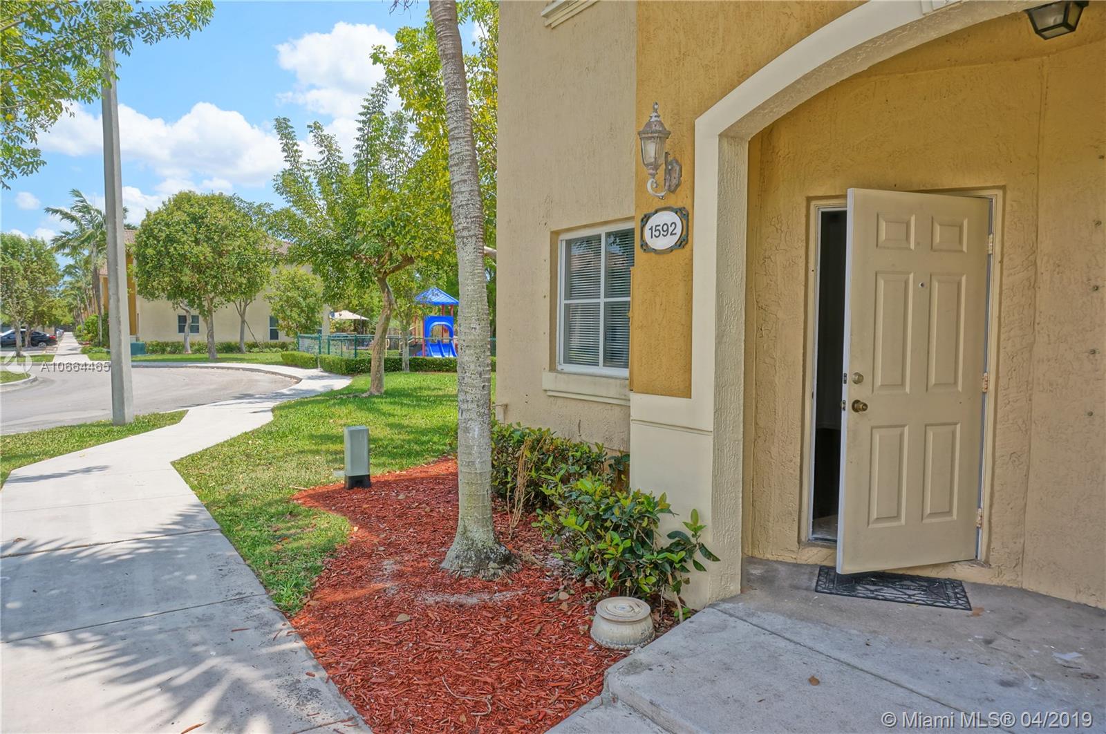 VENETIA GROVE - Residential