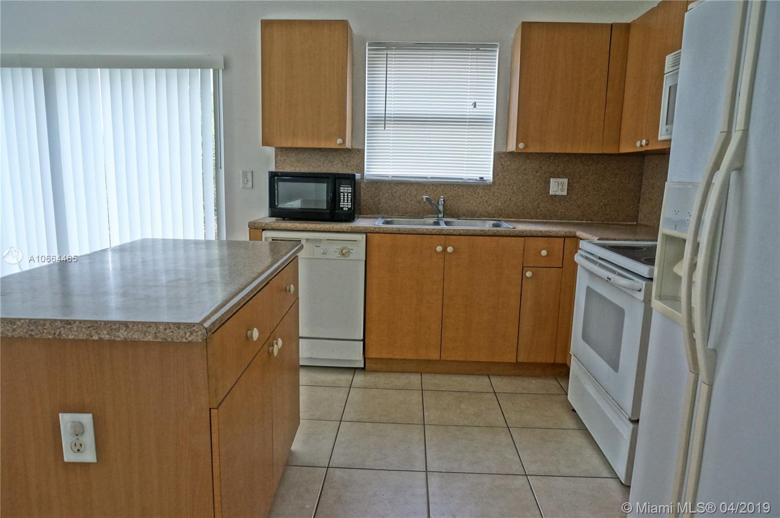 VENETIA GROVE - Residential