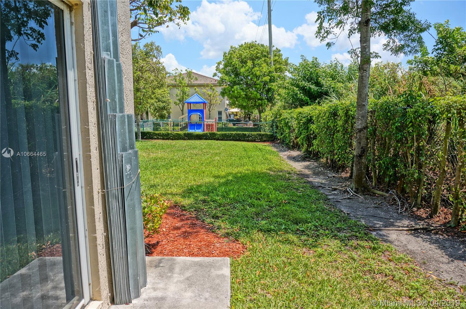 VENETIA GROVE - Residential