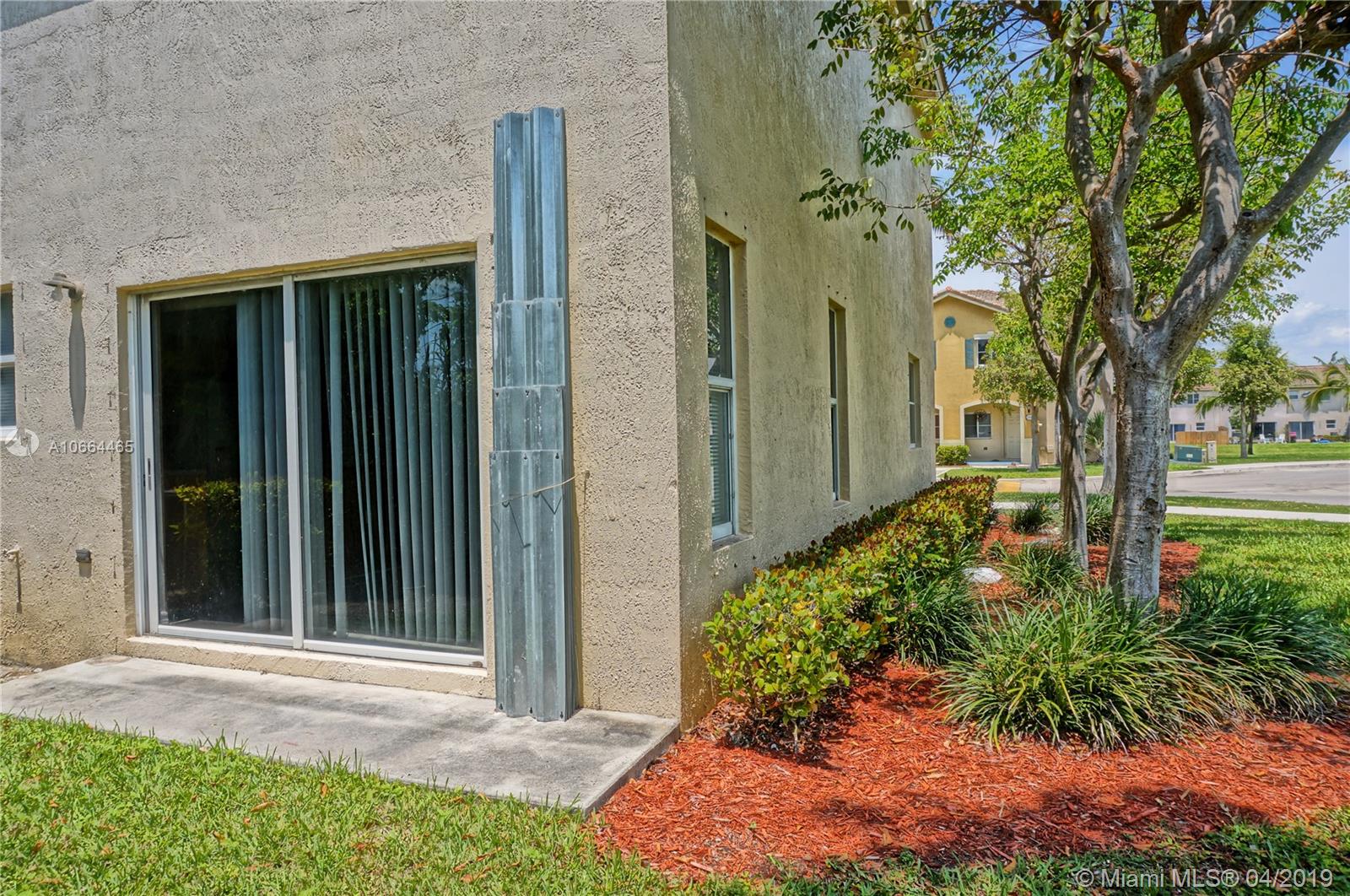 VENETIA GROVE - Residential