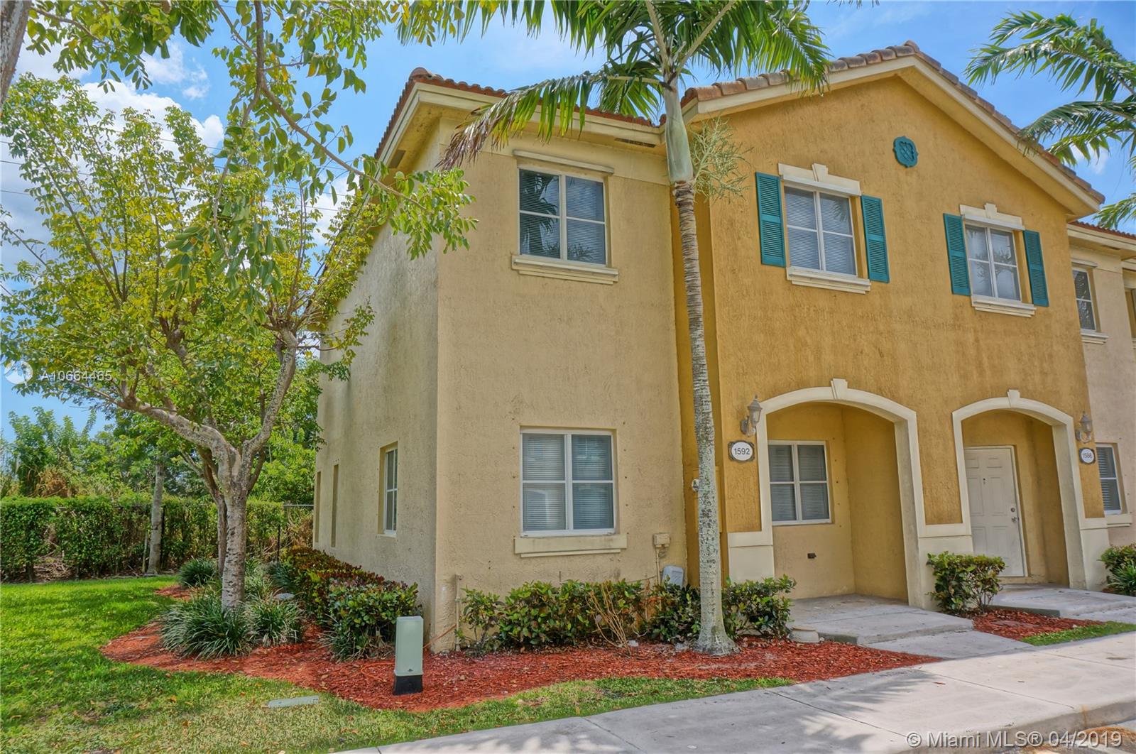 VENETIA GROVE - Residential