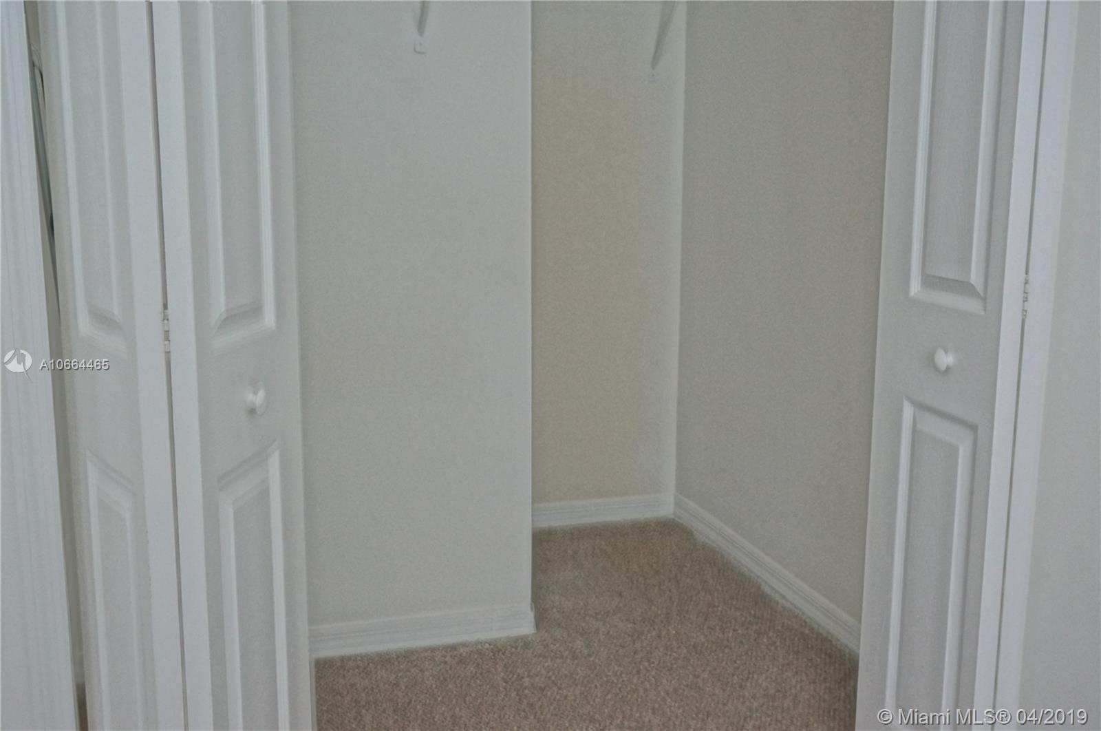 VENETIA GROVE - Residential