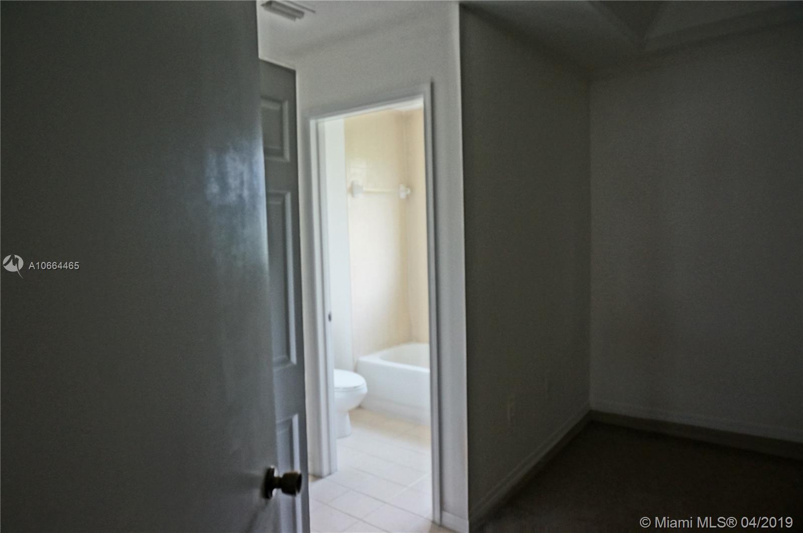 VENETIA GROVE - Residential