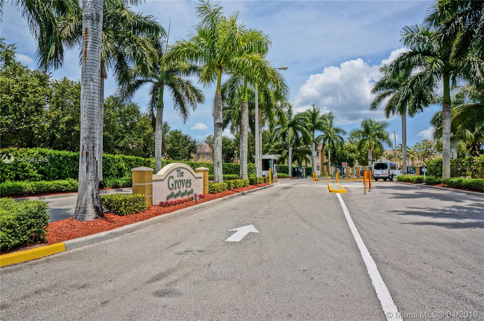 VENETIA GROVE - Residential