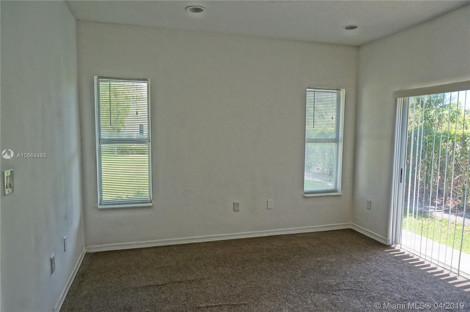 VENETIA GROVE - Residential