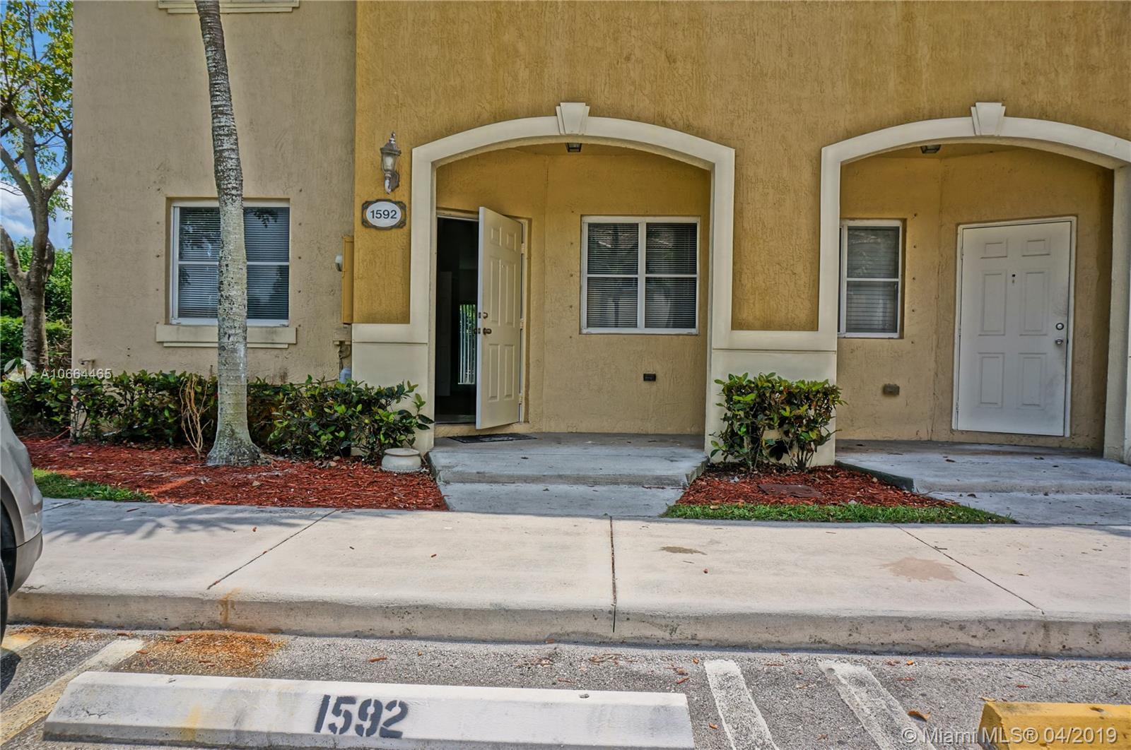 VENETIA GROVE - Residential