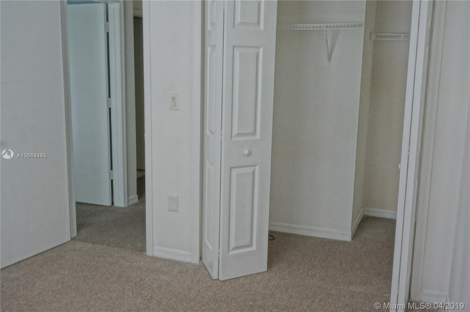 VENETIA GROVE - Residential