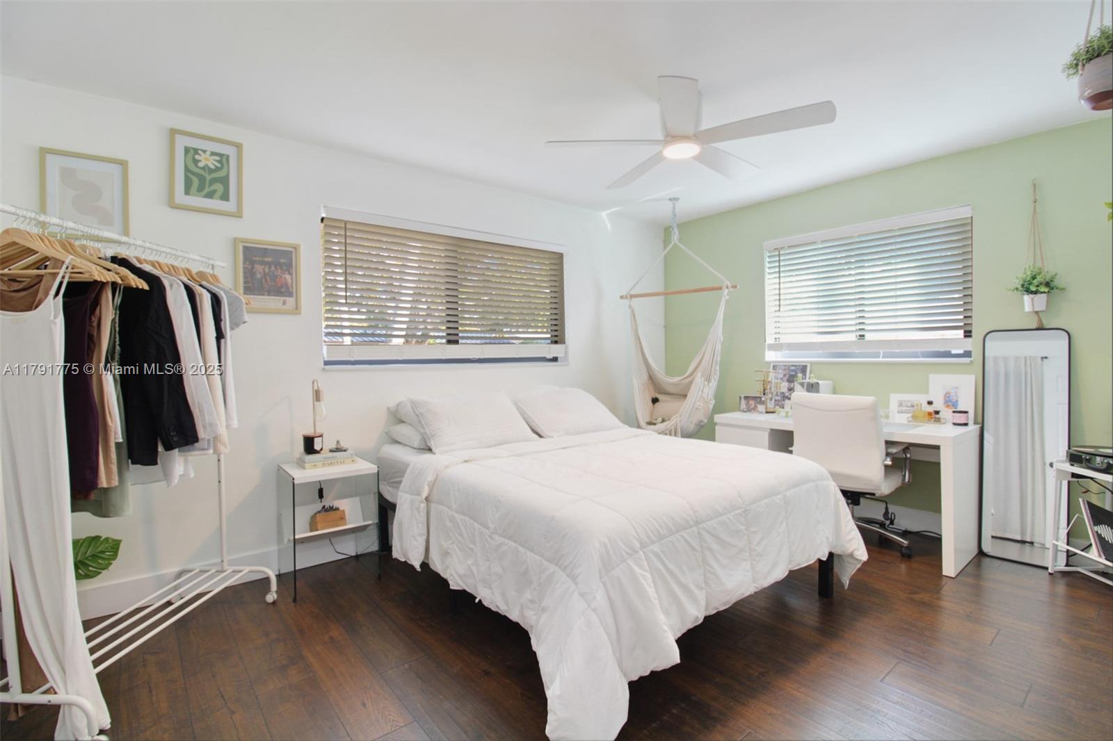 SUMMERTIME ISLES 1ST ADD - Residential Lease