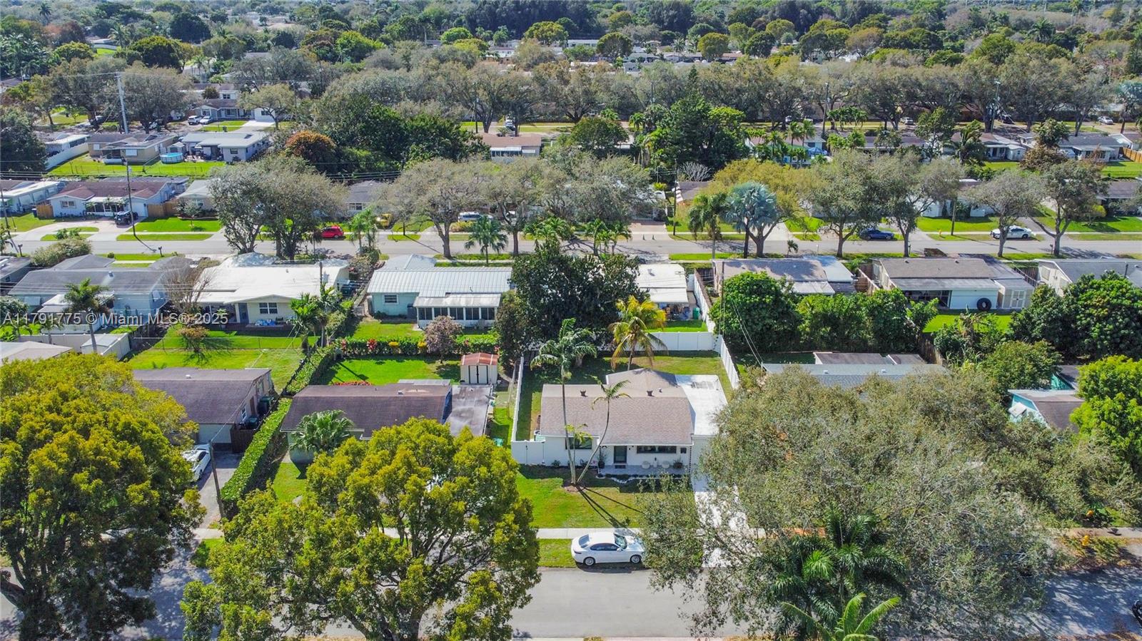 SUMMERTIME ISLES 1ST ADD - Residential Lease