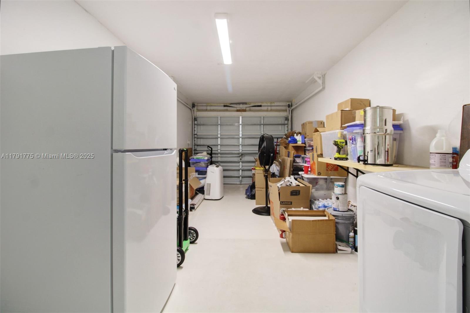 SUMMERTIME ISLES 1ST ADD - Residential Lease