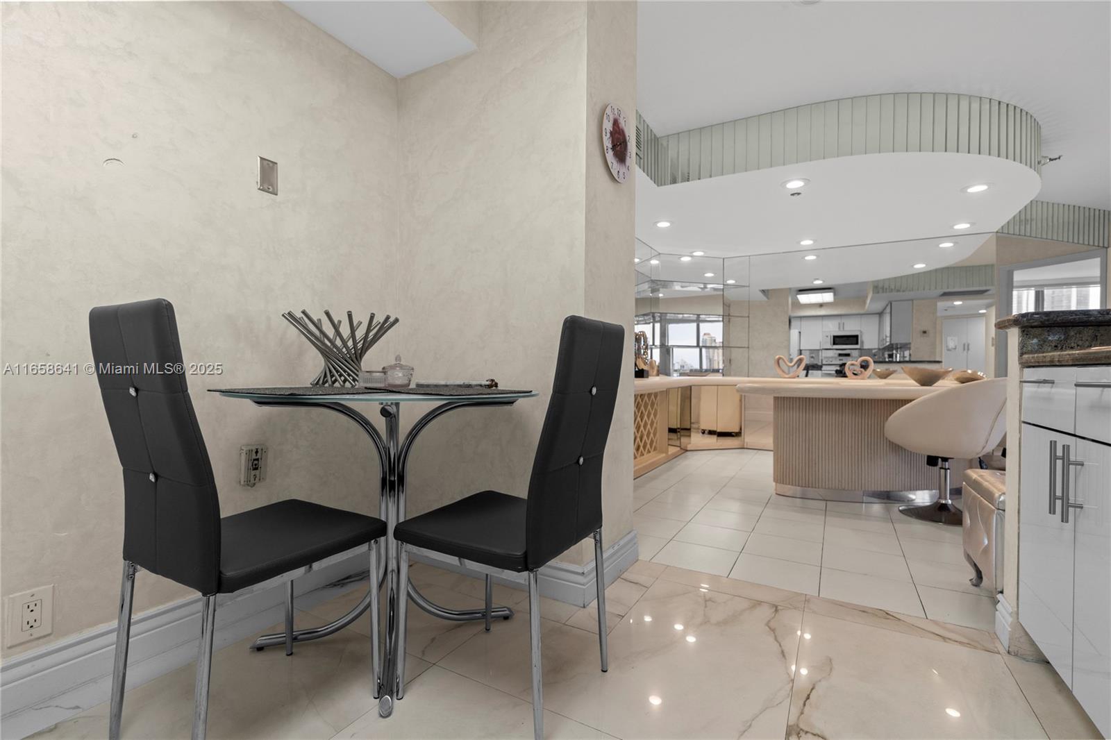 MYSTIC POINTE CONDO NO TH - Residential