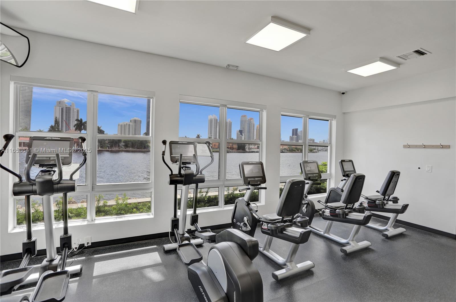 MYSTIC POINTE CONDO NO TH - Residential