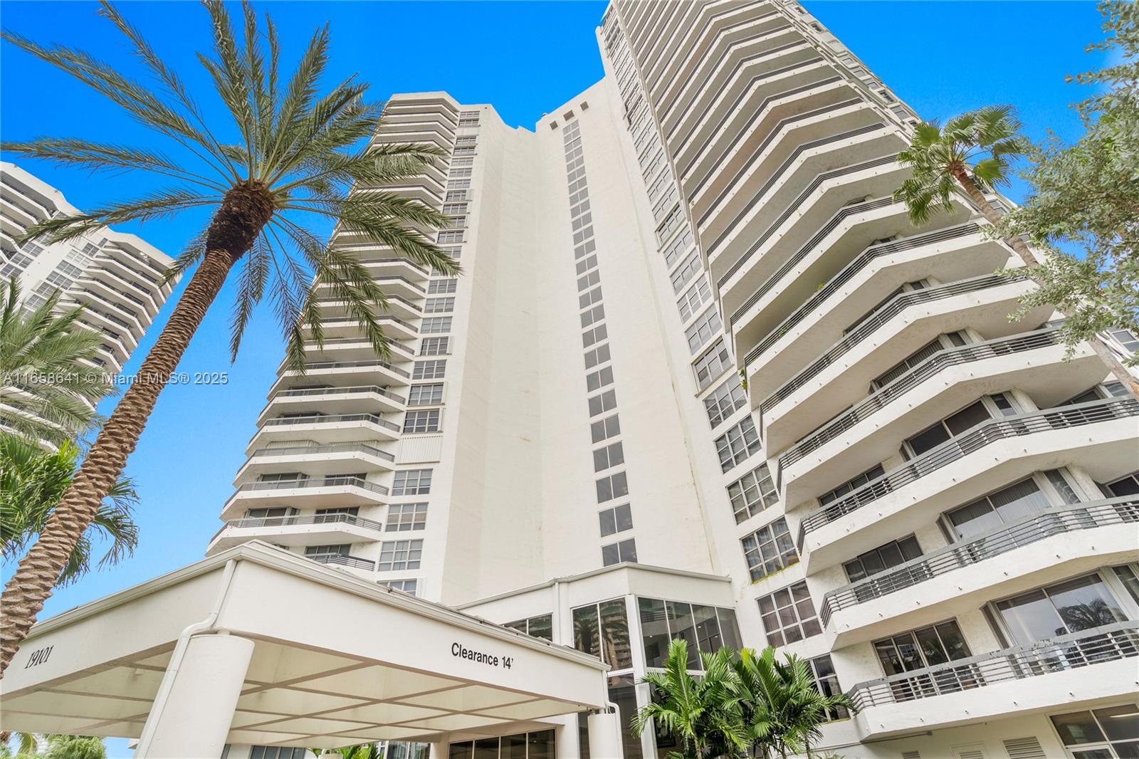 MYSTIC POINTE CONDO NO TH - Residential